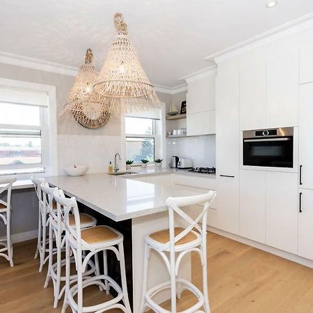 Bondi Breeze-Hosted By:L'Abode Accommodation Sydney Exterior foto